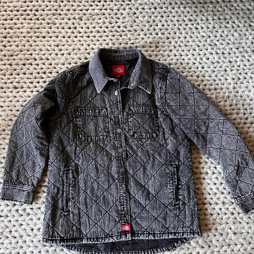 Super Cute Dickies acid wash jacket!